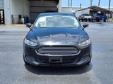 Used 2015 Ford Fusion SE image 3