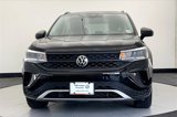 Used 2022 Volkswagen Taos SE w/ Panoramic Sunroof Package image 3