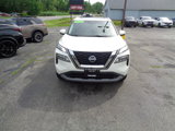 Used 2022 Nissan Rogue SV image 2