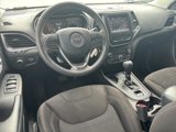 Used 2020 Jeep Cherokee Latitude image 3