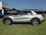 Used 2020 Ford Explorer XLT w/ Equipment Group 202A image 4
