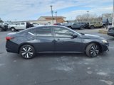 Used 2022 Nissan Altima 2.5 SV w/ SV Premium Package image 2