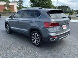 Used 2023 Volkswagen Taos SE w/ Panoramic Sunroof Package image 3
