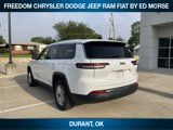 Used 2023 Jeep Grand Cherokee L Laredo image 3