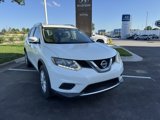 Used 2016 Nissan Rogue SV w/ SV Premium Package image 2