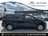 Used 2018 Kia Sedona LX w/ LX Essentials Premium Package image 2