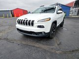 Used 2016 Jeep Cherokee Latitude image 2