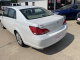 Used 2010 Toyota Avalon Limited image 3