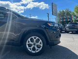 New 2025 Jeep Compass Latitude image 4