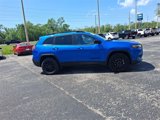 Certified 2023 Jeep Cherokee Altitude Lux image 3