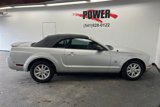Used 2009 Ford Mustang Convertible image 2