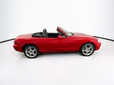 Used 2005 MAZDA MX-5 Miata w/ Convenience Pkg image 4