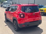 Used 2020 Jeep Renegade Latitude w/ Cold Weather Group image 5