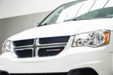 Used 2018 Dodge Grand Caravan SE image 2