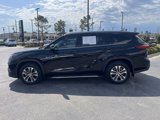 Used 2022 Toyota Highlander XLE image 6