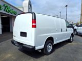 Used 2019 Chevrolet Express 3500 w/ Driver Convenience Package image 5