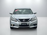 Used 2017 Nissan Altima 2.5 SV image 2