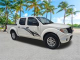 Used 2016 Nissan Frontier SV image 2