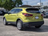 Used 2021 Nissan Rogue Sport S image 3