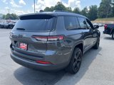 Used 2021 Jeep Grand Cherokee L Laredo image 3