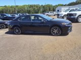 Used 2022 Toyota Camry SE image 2