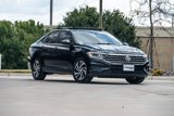 Used 2020 Volkswagen Jetta SEL image 2