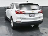 Used 2020 Chevrolet Equinox LS w/ LS Convenience Package image 2