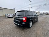 Used 2015 Chrysler Town & Country Touring image 5