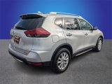 Used 2018 Nissan Rogue SV image 5