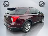 Used 2022 Ford Explorer XLT w/ Equipment Group 202A image 5
