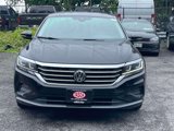 Used 2021 Volkswagen Passat 2.0T SE image 2