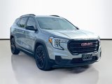Used 2023 GMC Terrain SLE w/ Driver Convenience Package image 3