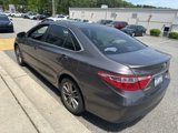 Used 2017 Toyota Camry SE image 5