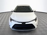Used 2022 Toyota Corolla LE image 2