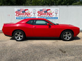 Used 2019 Dodge Challenger SXT image 2