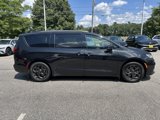 Used 2021 Chrysler Pacifica Touring w/ S Appearance Package image 4