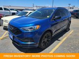 Used 2022 Ford Edge SE w/ Black Appearance Package image 3