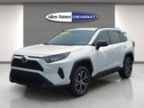 Used 2021 Toyota RAV4 LE image 3