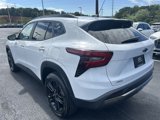 Used 2024 Chevrolet Trax ACTIV w/ Sunroof Package image 6