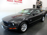 Used 2009 Ford Mustang Convertible image 3