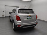 Used 2019 Chevrolet Trax LT w/ LT Convenience Package image 6