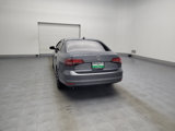 Used 2018 Volkswagen Jetta SE image 6