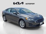 Used 2020 Ford Fusion SE image 3