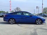 Used 2023 Hyundai Elantra SEL w/ Convenience Package image 2