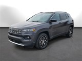 Used 2024 Jeep Compass Limited image 4