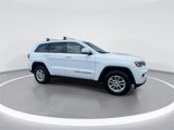 Used 2019 Jeep Grand Cherokee Laredo image 2