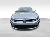 Used 2025 Volkswagen Jetta SE image 2