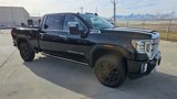 Used 2023 GMC Sierra 2500 Denali w/ Denali Black Diamond Edition image 3