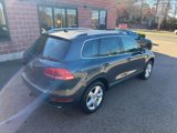 Used 2011 Volkswagen Touareg VR6 image 5