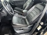 Used 2022 Volkswagen Tiguan SEL R-Line image 2
